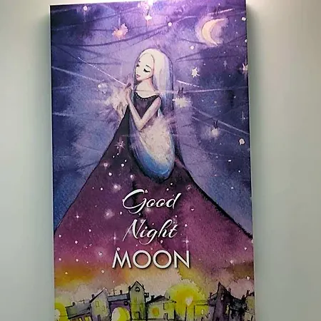 Good Night Moon Oda ve Kahvaltı Crotone