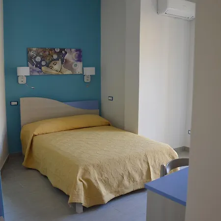 Good Night Moon 3* Crotone